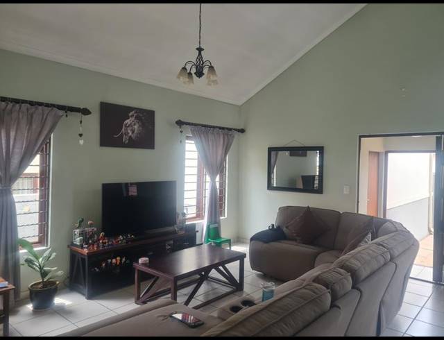 3 BEDROOM PROPERTY TO RENT IN NORTH RIDING